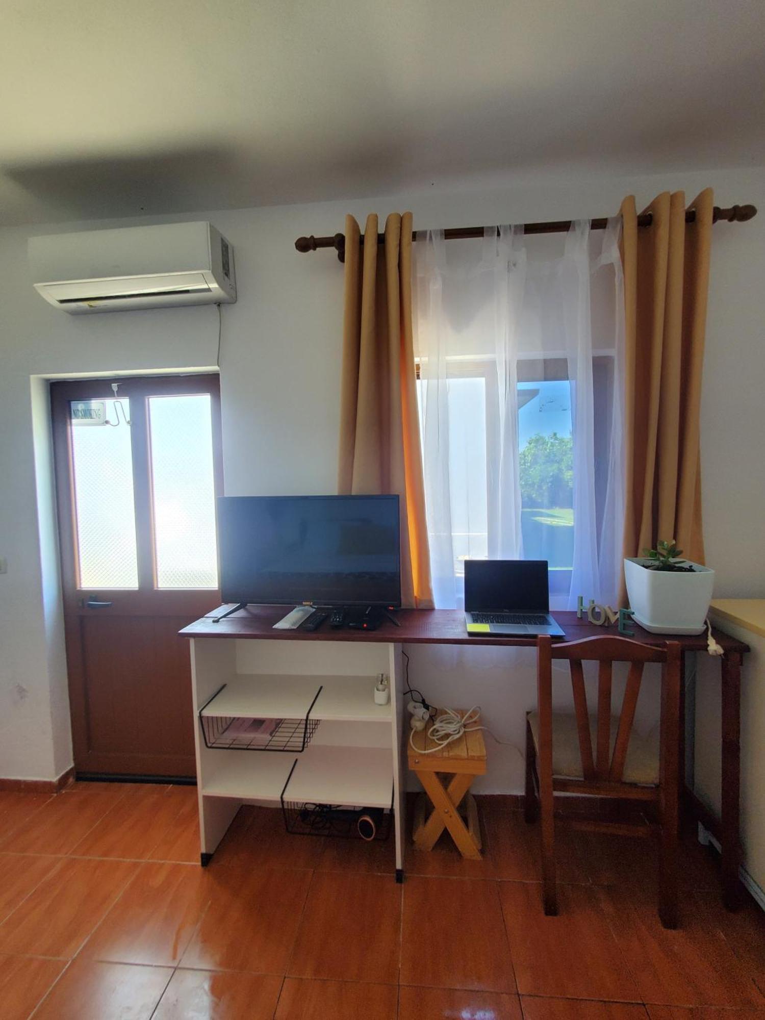 Homestay Rustic *